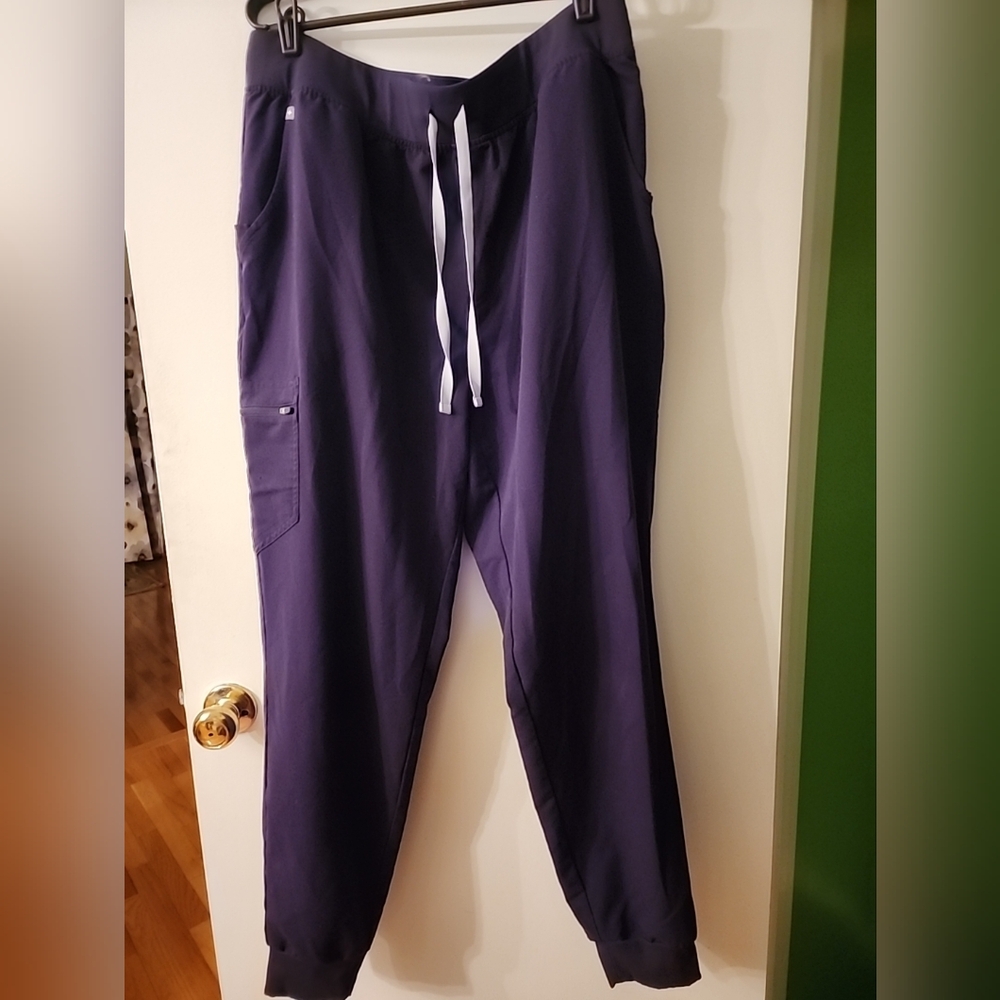 Figs Zamora Plum Purlpe Scrub Pants